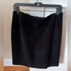 Akris Punto Black Skirt , size 8
